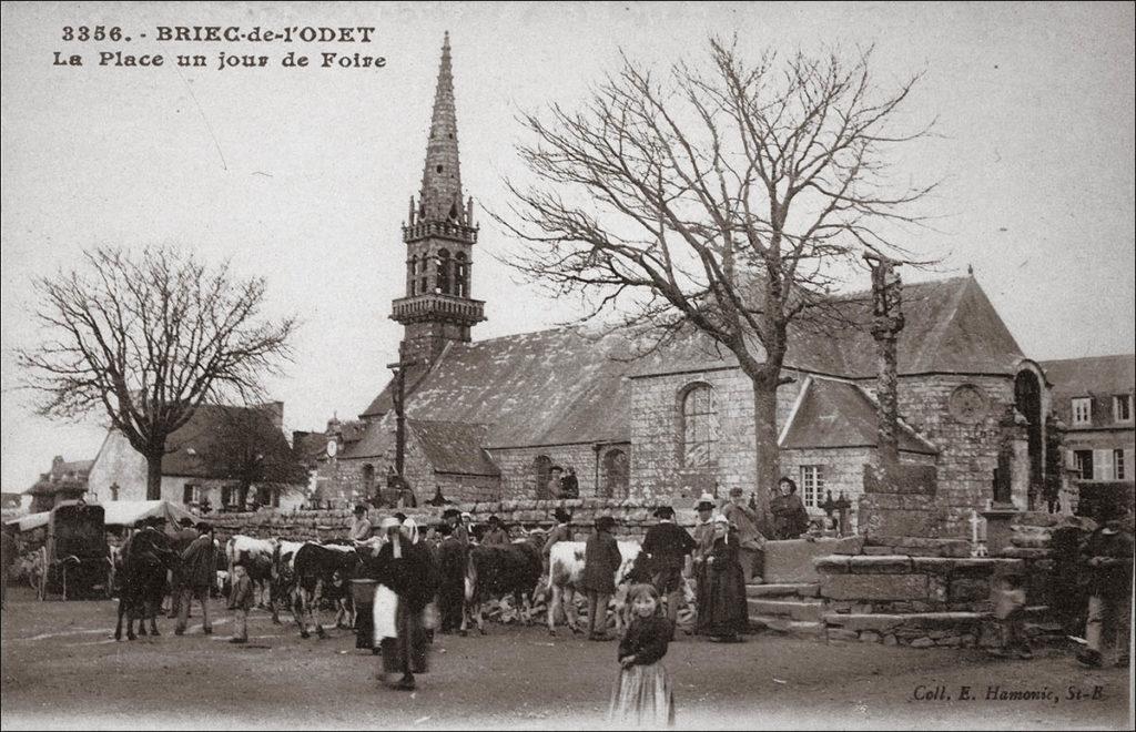 Jour de foire sur la commune de Briec dans les années 1900.