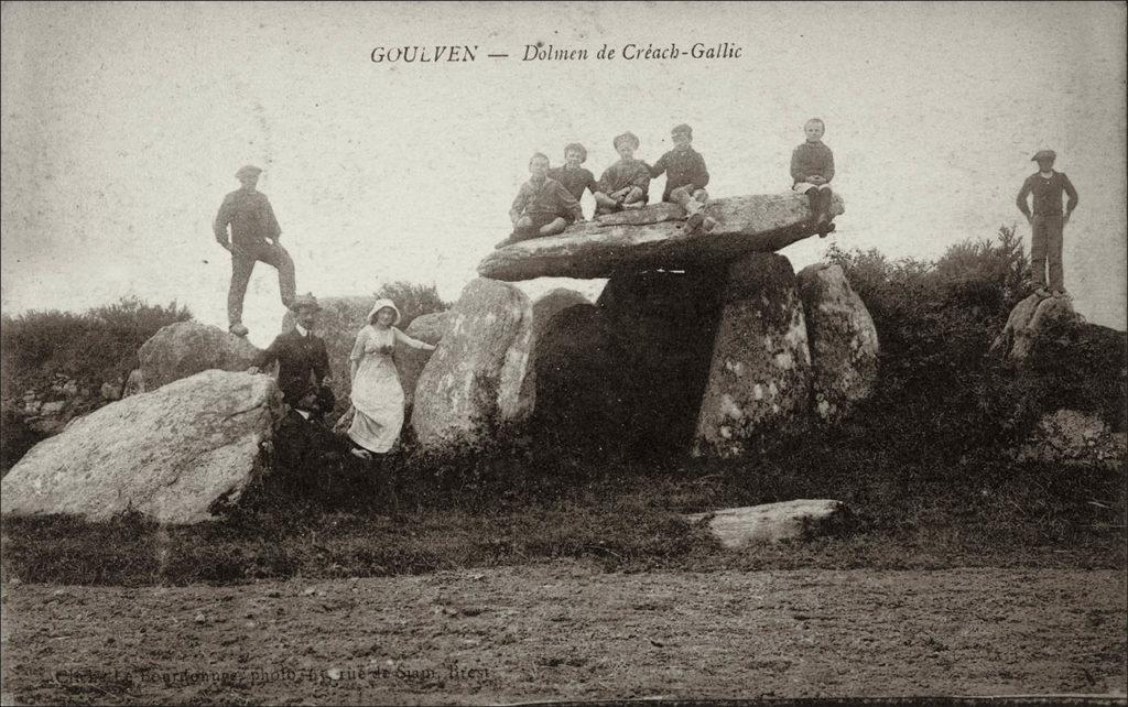 Le dolmen de Créach-Gallic sur la commune de Goulven.