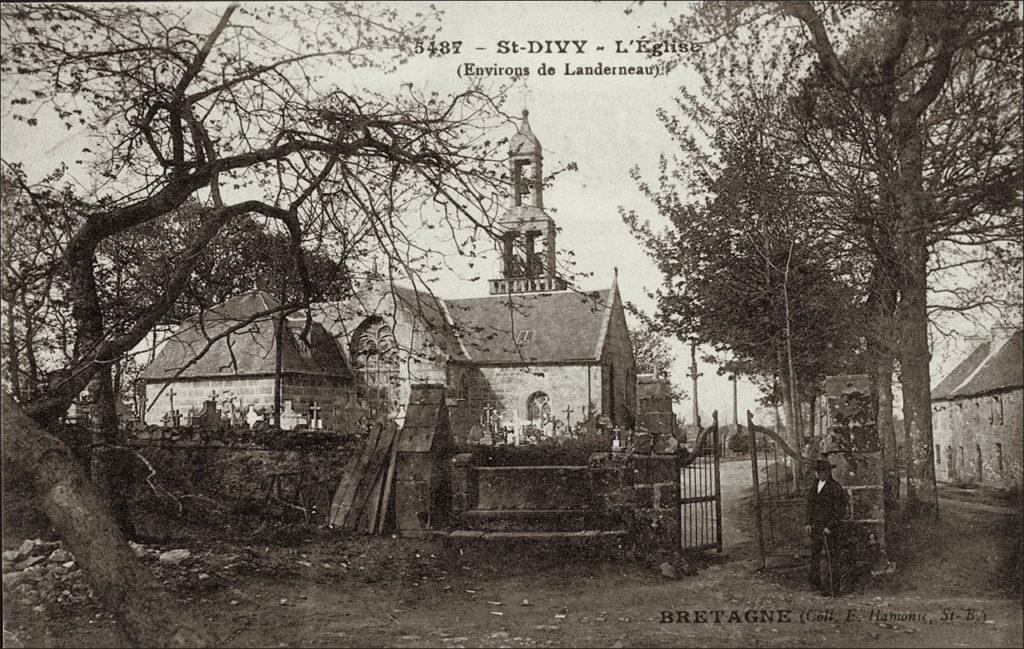 L'église Saint-Divy sur la commune de Saint-Divy dans les années 1900.