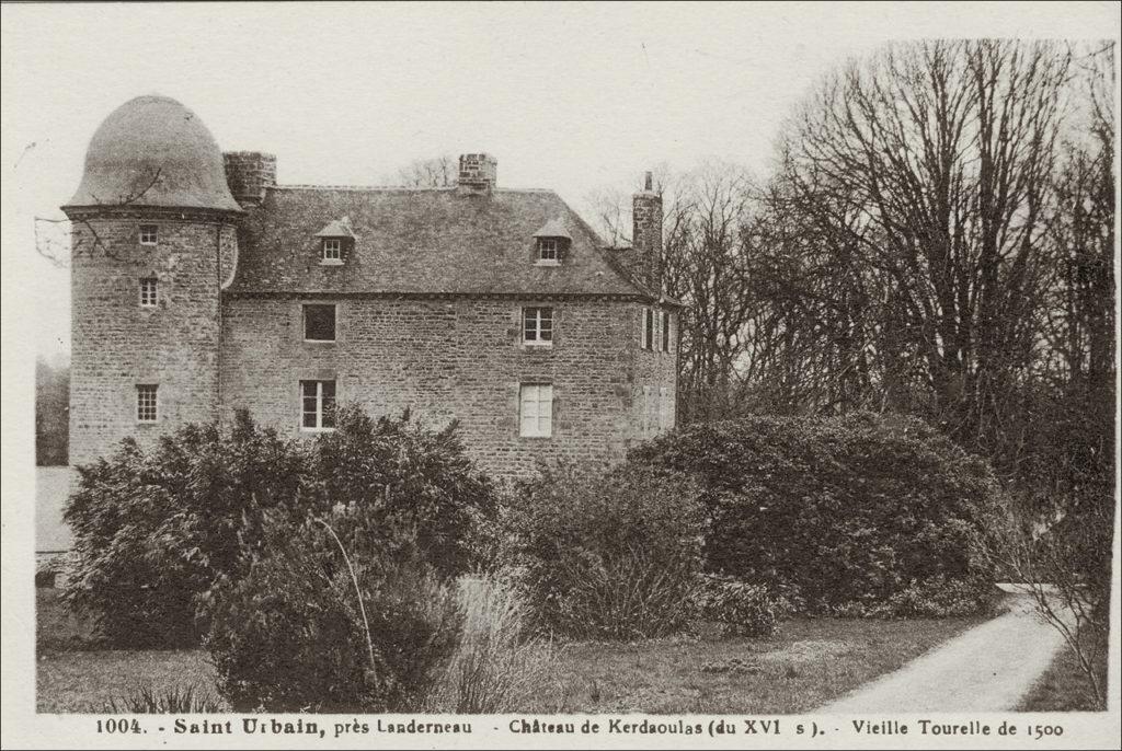 Le château de Kerdaoulas sur la commune de Saint-Urbain.