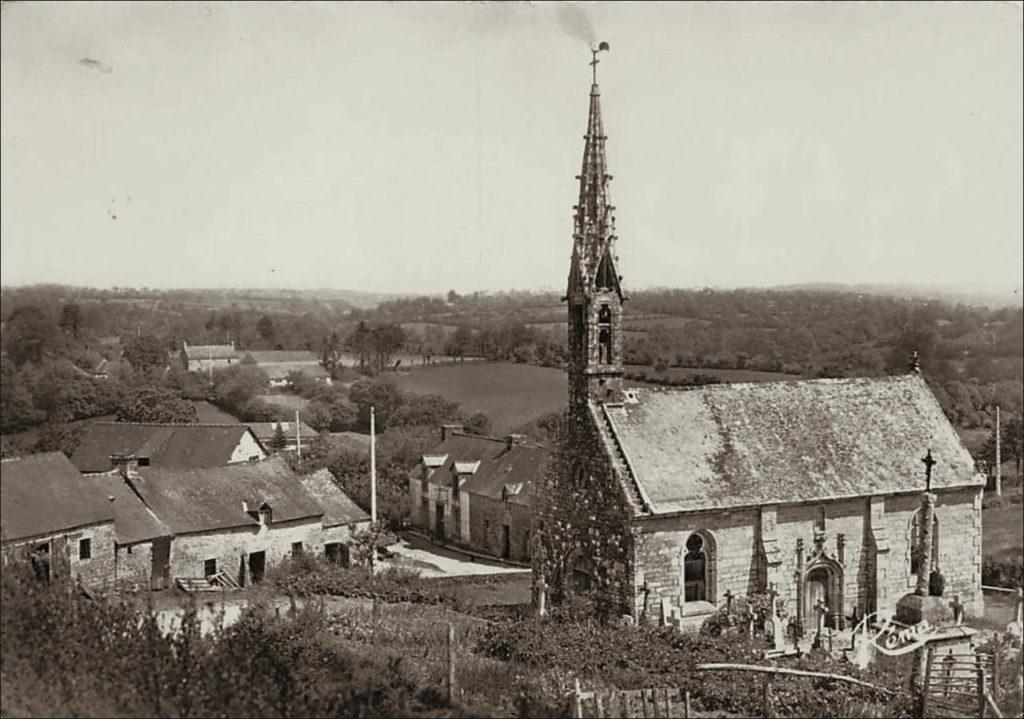 Le bourg d'Édern avec l'église Saint-Édern au début des années 1900.