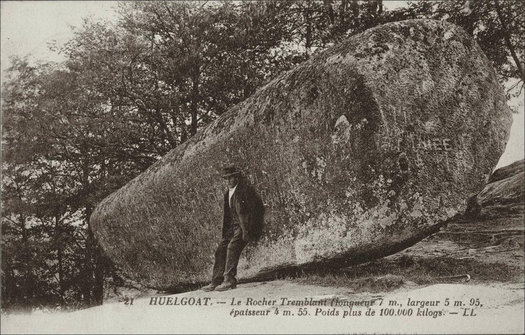 Le Rocher Tremblant sur la commune de Huelgoat.