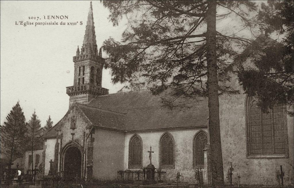 L'église de la Sainte-Trinité sur la commune de Lennon au début des années 1900.