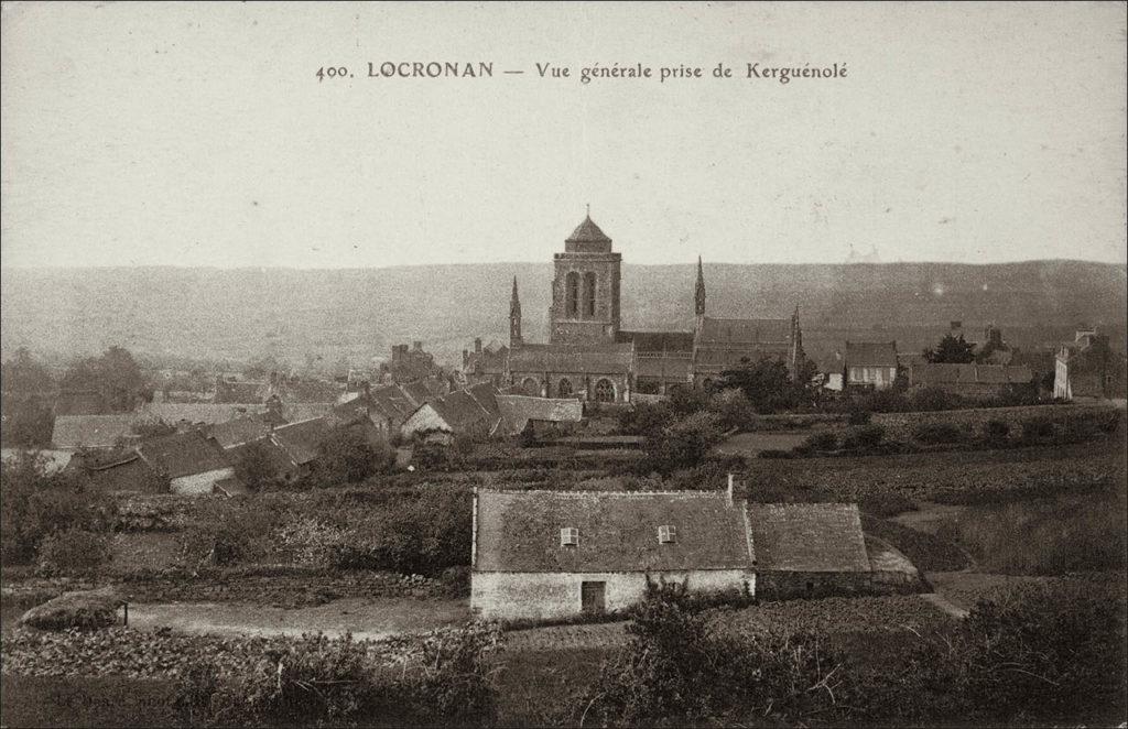 Vue générale du bourg de Locronan au début des années 1900.