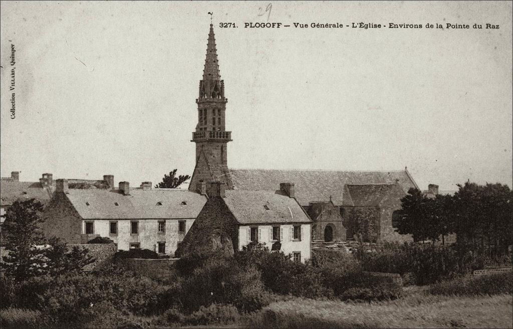 L'église Saint-Collodan de Plogoff au début des années 1900.