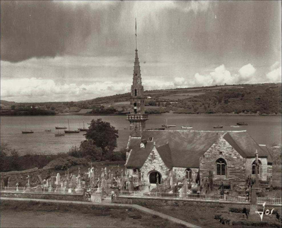 L'église Saint-Budoc de Trégarvan au début des années 1900.