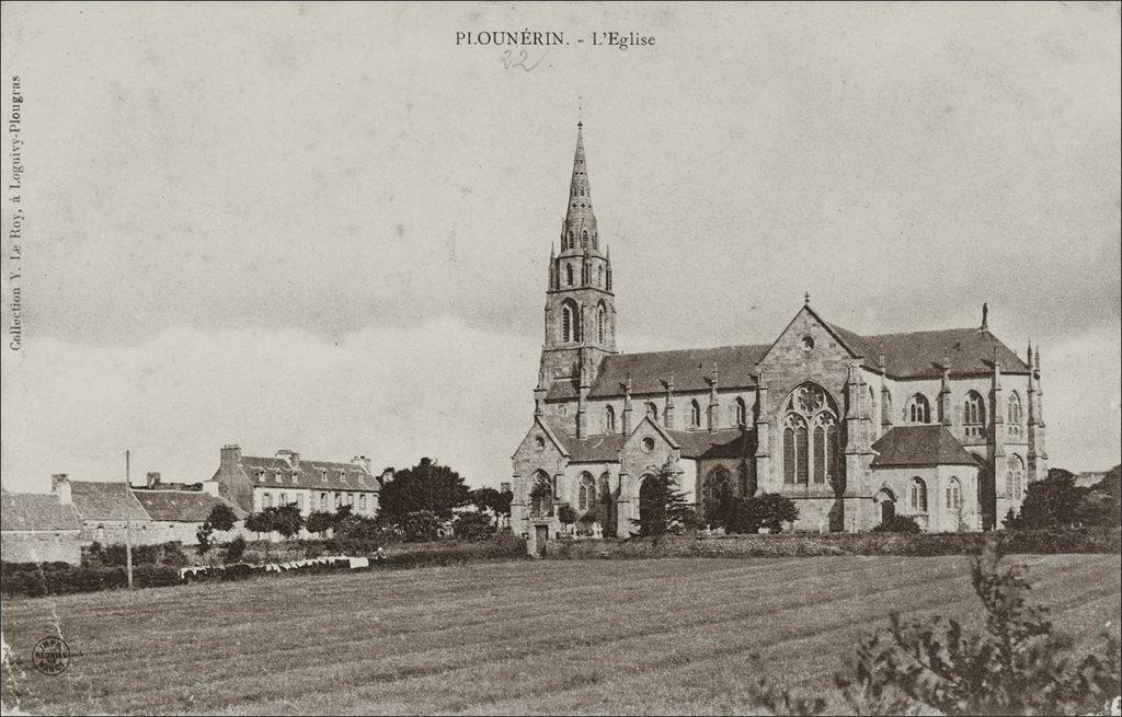 L'église Saint-Nérin sur la commune de Plounérin au début des années 1900.