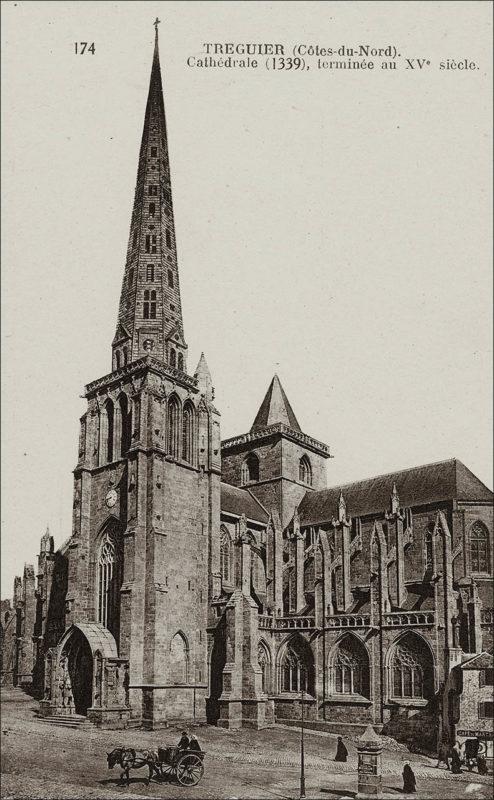 Le clocher de la cathédrale Saint-Tugdual de Tréguier au début des années 1900.