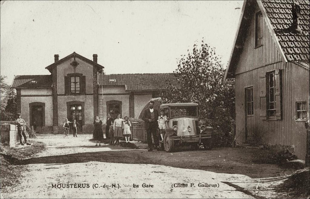 La gare de Moustéru au début des années 1900.