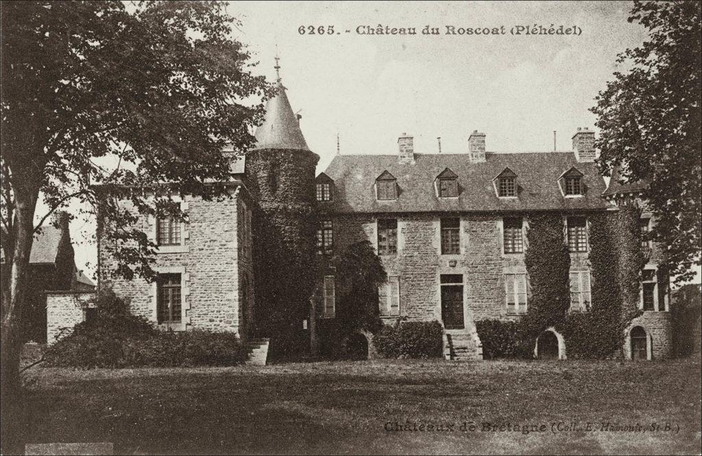Le château du Roscoat sur la commune de Pléhédel au début des années 1900.
