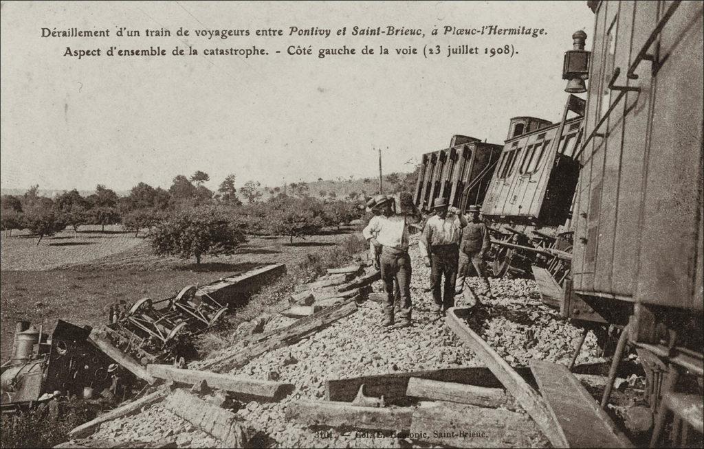 Le déraillement d'un train de voyageurs en 1908 au niveau de la commune Plœuc-L'Hermitage.