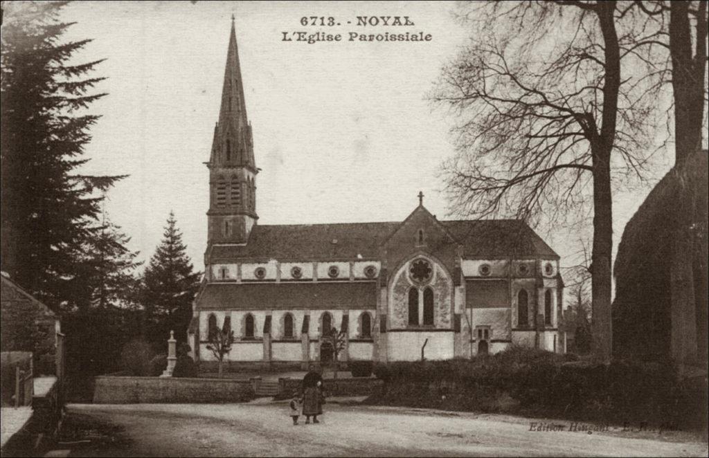 L'église Saint-Sébastien sur la commune de Noyal au début des années 1900.