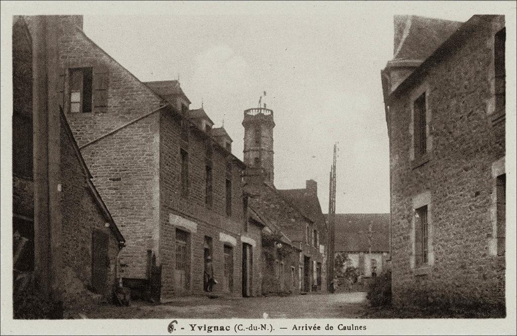 Le bourg d'Yvignac-la-Tour au début des années 1900.