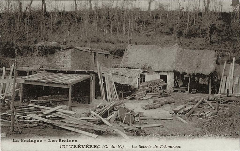 La scierie de Trémorvan sur la commune de Trévérec au début des années 1900.
