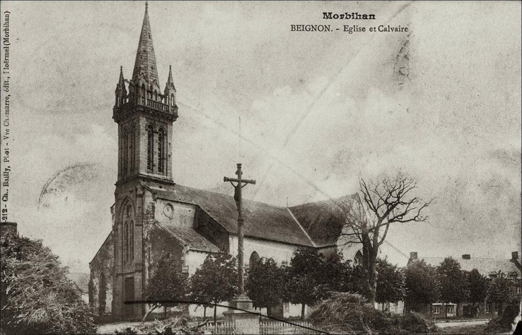 L'église Saint-Pierre dans le bourg de Beignon au début des années 1900.