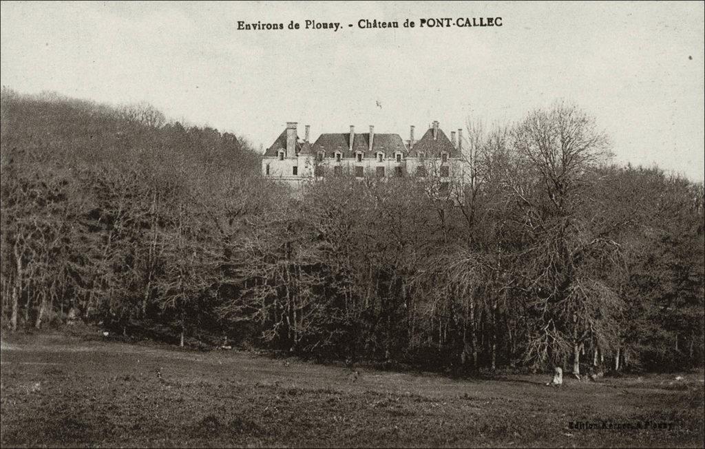 Le château de Pont-Callec sur la commune de Berné au début des années 1900.