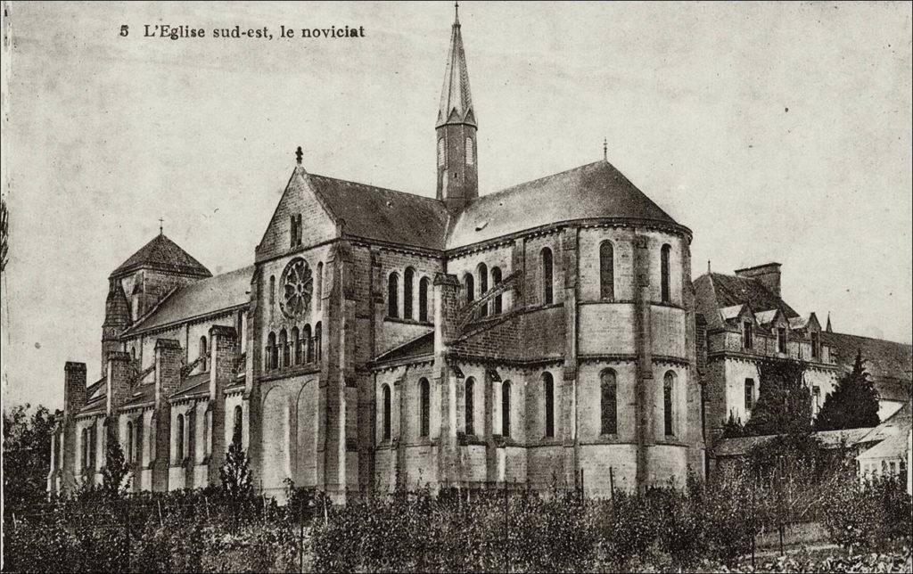L'abbaye Notre-Dame de Timadeuc sur la commune de Bréhan au début des années 1900.