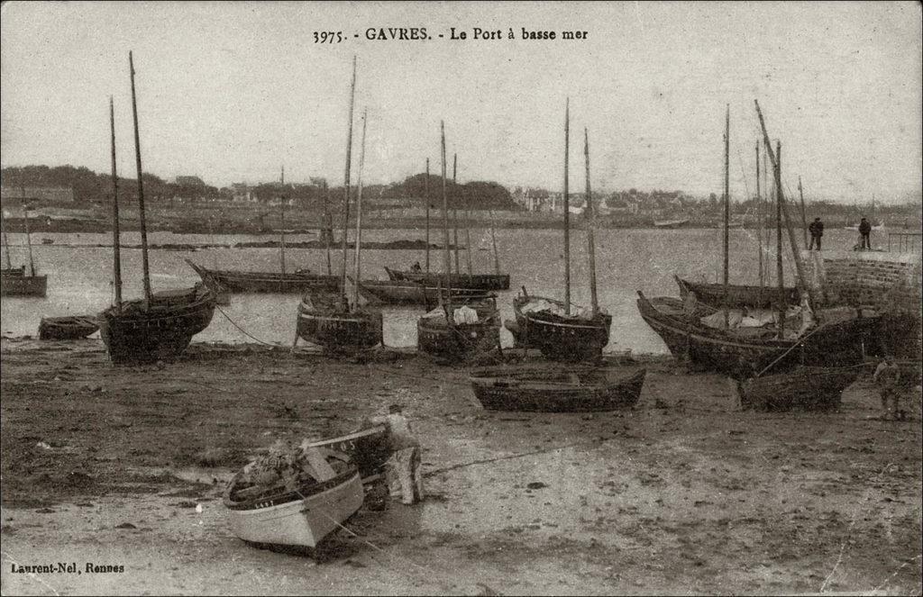 Le port de Gâvres à marée basse au début des années 1900.