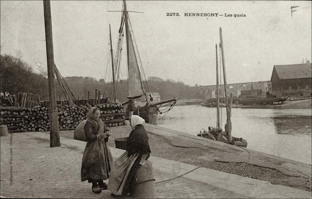 Les quais du port d'Hennebont au début des années 1900.