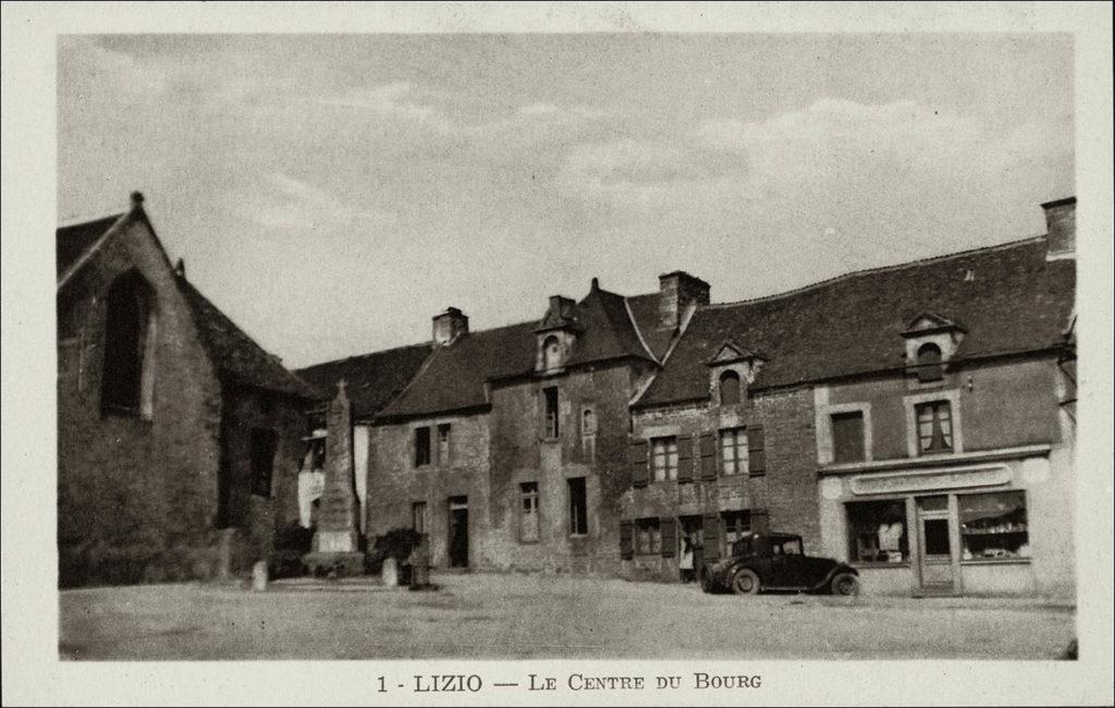 Le centre du bourg de Lizio au début des années 1900.
