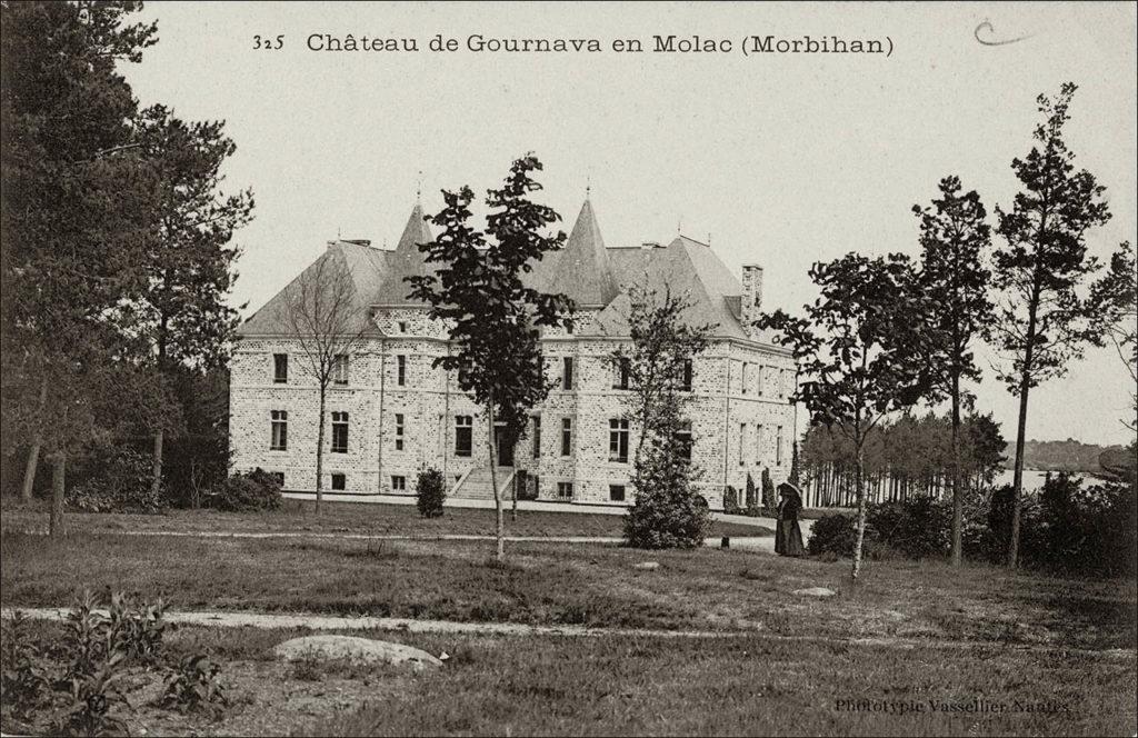 Le château de Gournarva sur la commune de Pluherlin au début des années 1900.