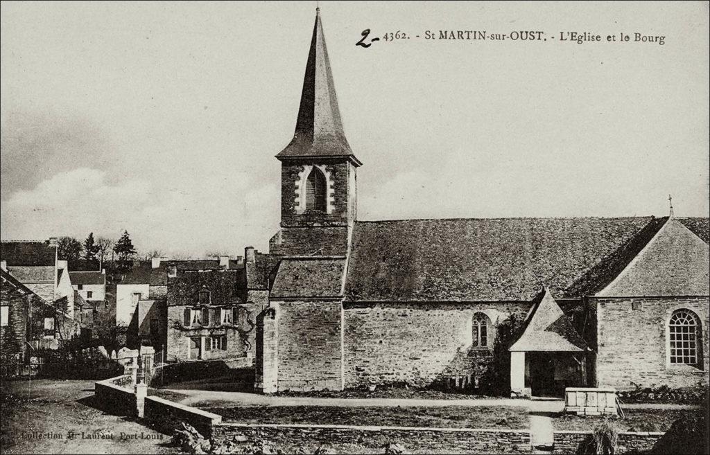 Vue de l'église et du bourg de Saint-Laurent-sur-Oust au début des années 1900.