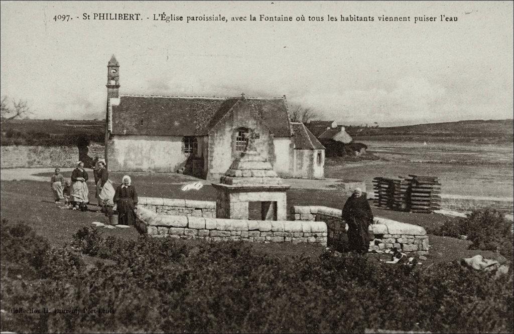 La chapelle Notre-Dame-du-Flux-et-du-Reflux sur la commune de Saint-Philibert au début des années 1900.