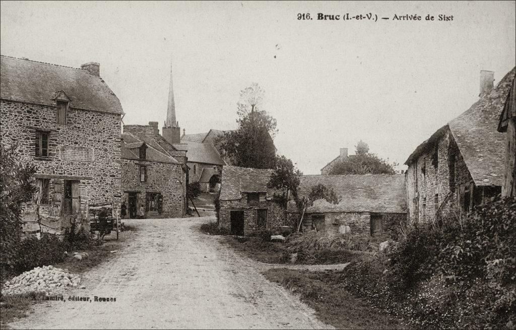 L'entrée dans le bourg de Bruc-sur-Aff au début des années 1900.