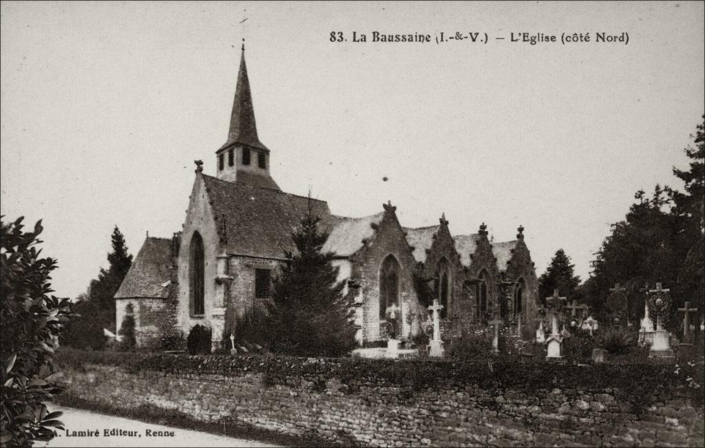 L'église Saint-Léon dans le bourg de La Baussaine au début des années 1900.