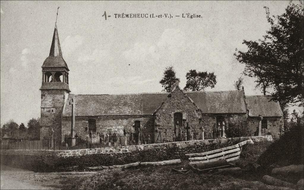 L'église Saint-Martin dans le bourg de Trémeheuc au début des années 1900.