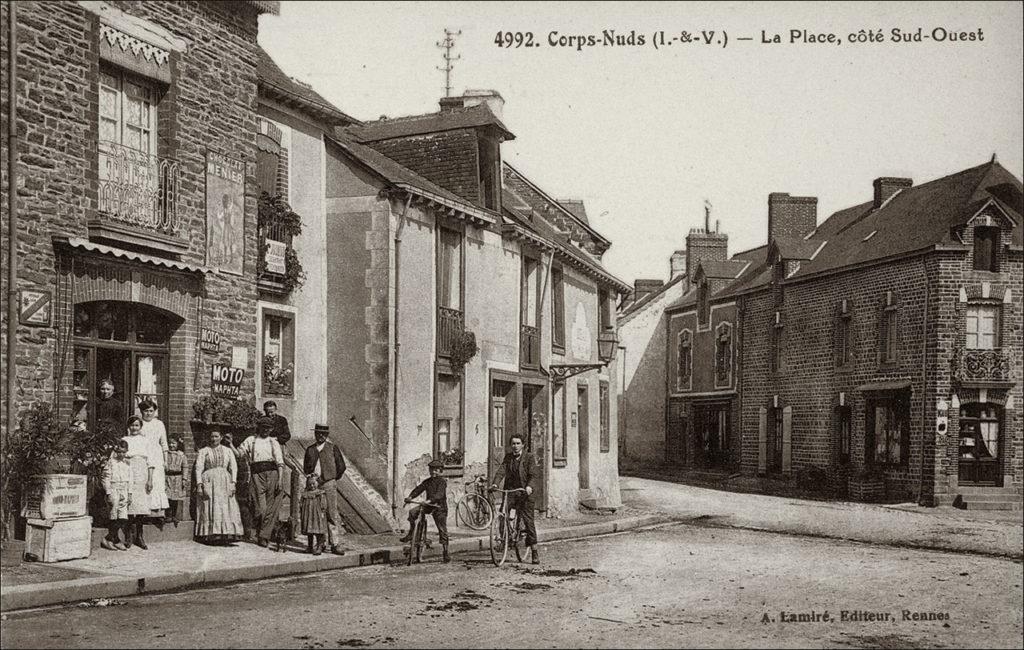 La place du bourg de Corps-Nuds au début des années 1900.