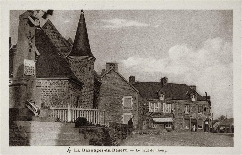 Vue du bourg de La Bazouge-du-Désert au début des années 1900.