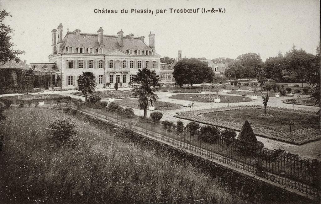 Le château du Plessix sur la commune de La Couyère au début des années 1900.