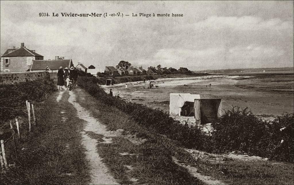 La plage à marée basse sur la commune de Le Vivier-sur-Mer au début des années 1900.