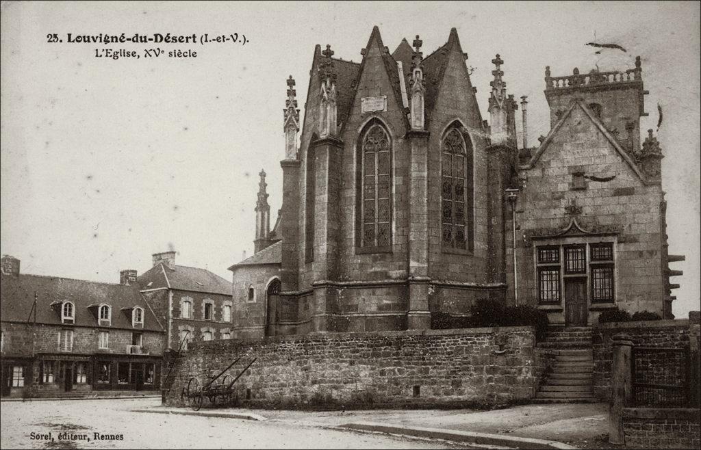 L'église Saint-Martin dans le bourg de Louvigné-du-Désert au début des années 1900.