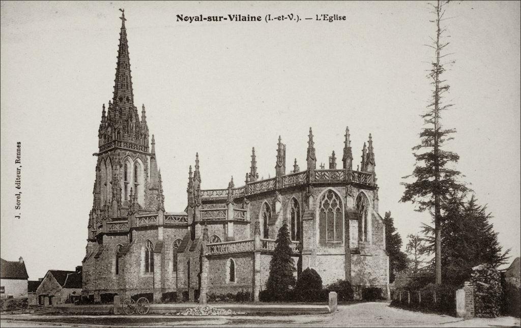 L'église Saint-Pierre dans le bourg de Noyal-sur-Vilaine au début des années 1900.