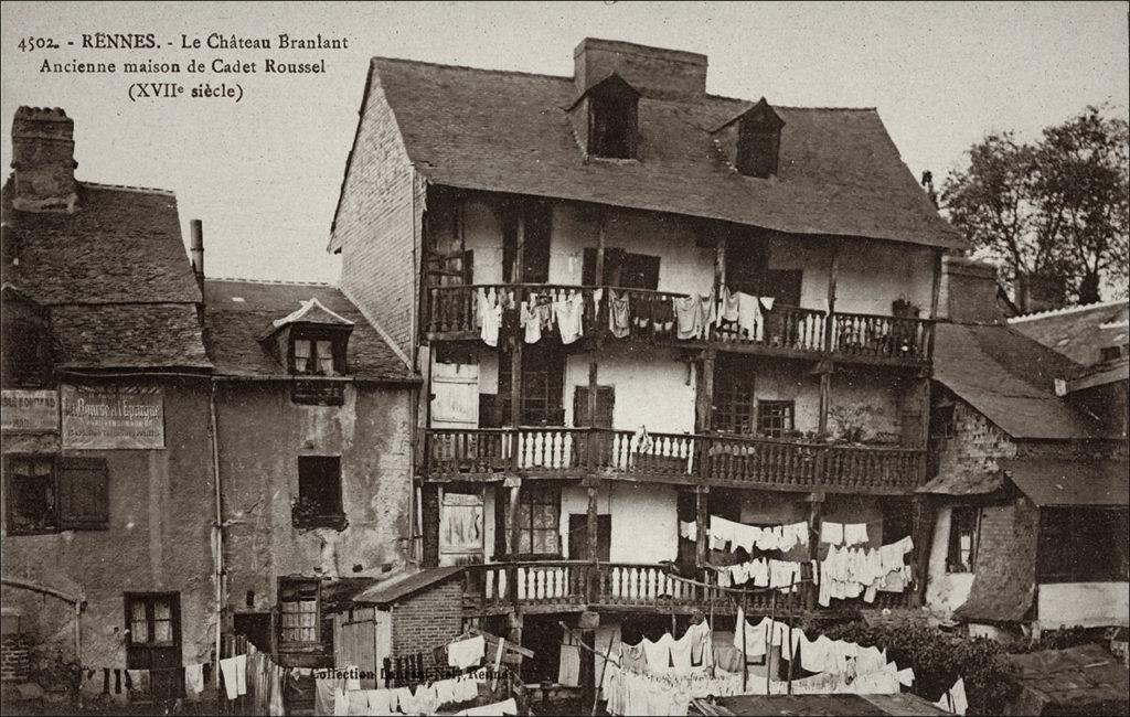 La maison du Château Branlant dans la ville de Rennes au début des années 1900.