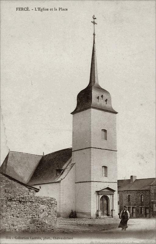 L'église Saint-Martin dans le bourg de Fercé dans les années 1900.