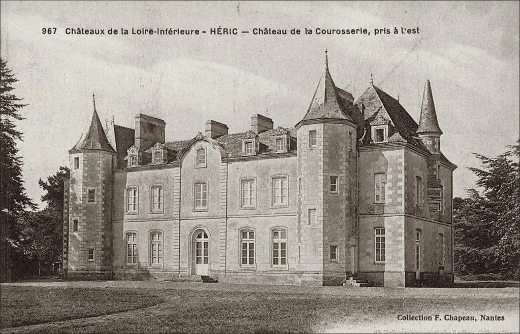 Le château de la Courosserie sur la commune de Héric dans les années 1900.