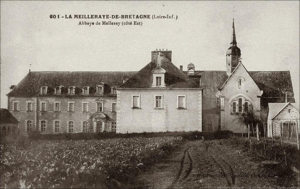 L'abbaye de Melleray sur la commmune de La Meilleraye-de-Bretagne dans les années 1900.