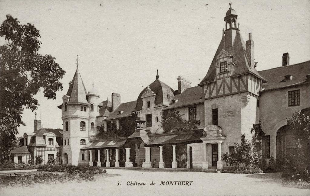 Vue du château de Montbert dans les années 1900.