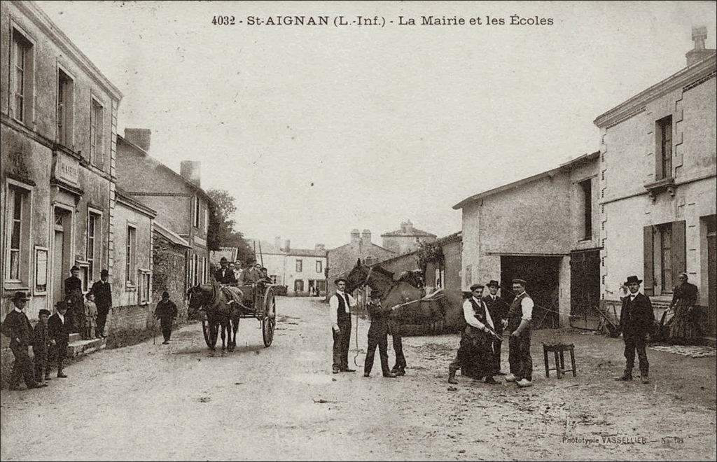 Vue du bourg de Saint-Aignan-Grandlieu dans les années 1900.