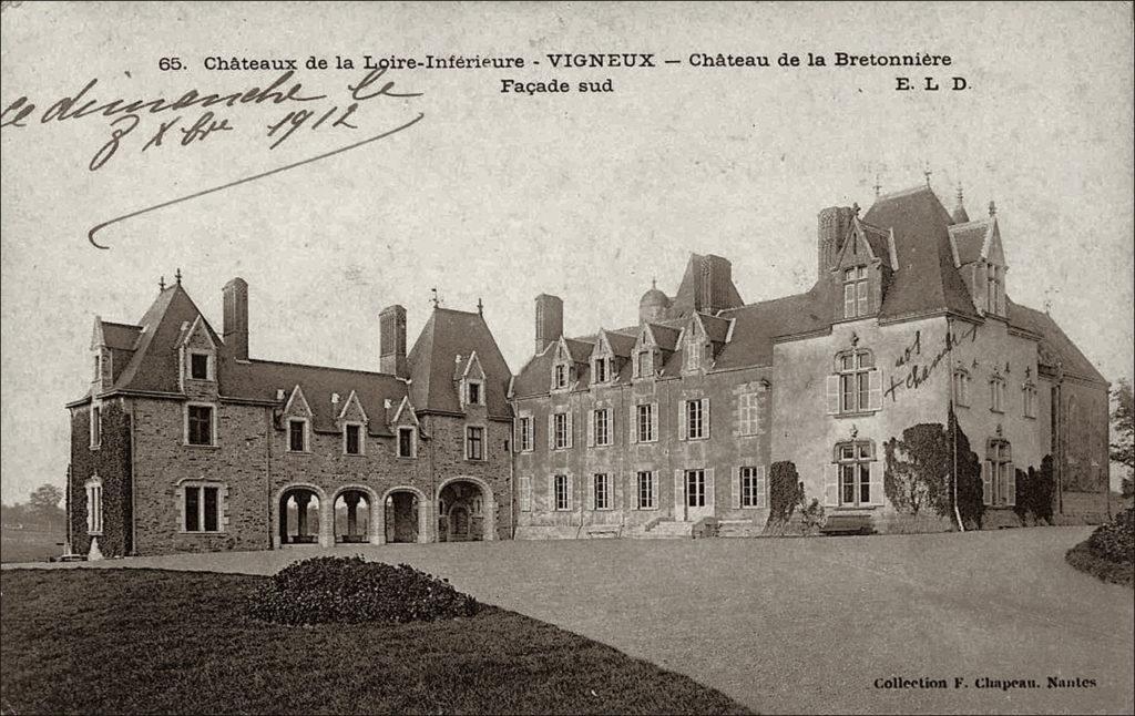 Le château de la Bretonnière sur la commune de Vigneux-de-Bretagne dans les années 1900.