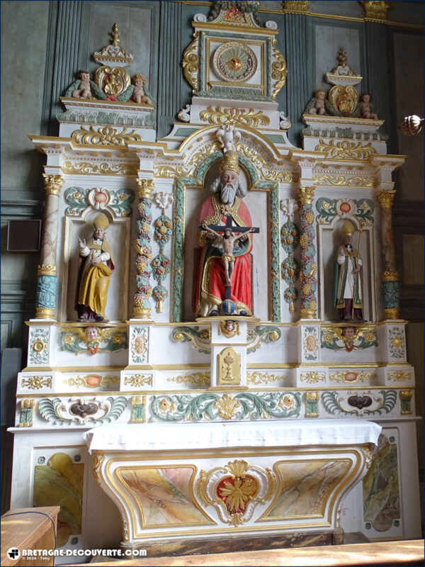 Le retable de la Trinité de l'église de Dirinon.