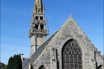 L'Église Saint-Yves de La Roche-Maurice dans le Finistère.