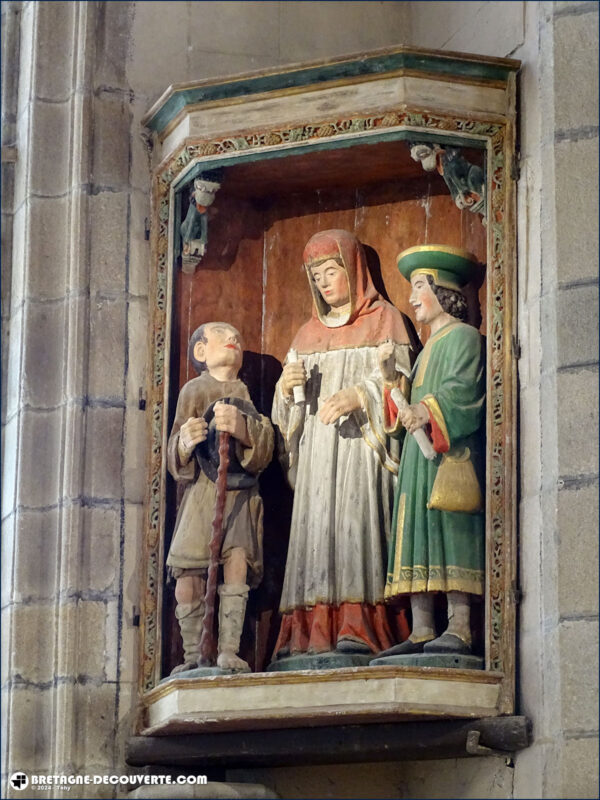 Statue de saint Yves dans l'église de La Roche-Maurice