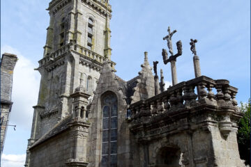 L'église Notre-Dame de Lampaul-Guimiliau dans le Finistère.