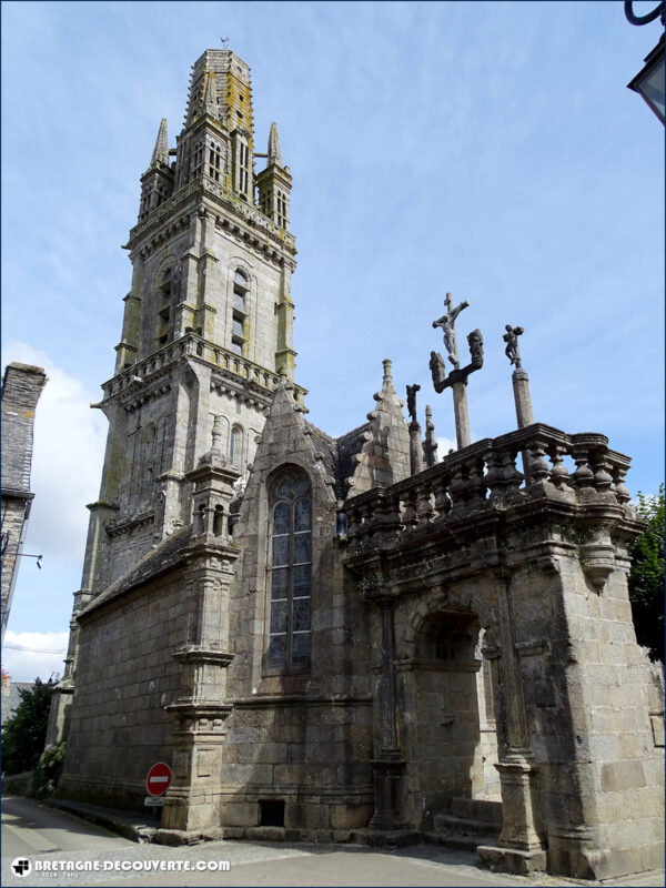 L'église Notre-Dame de Lampaul-Guimiliau dans le Finistère.