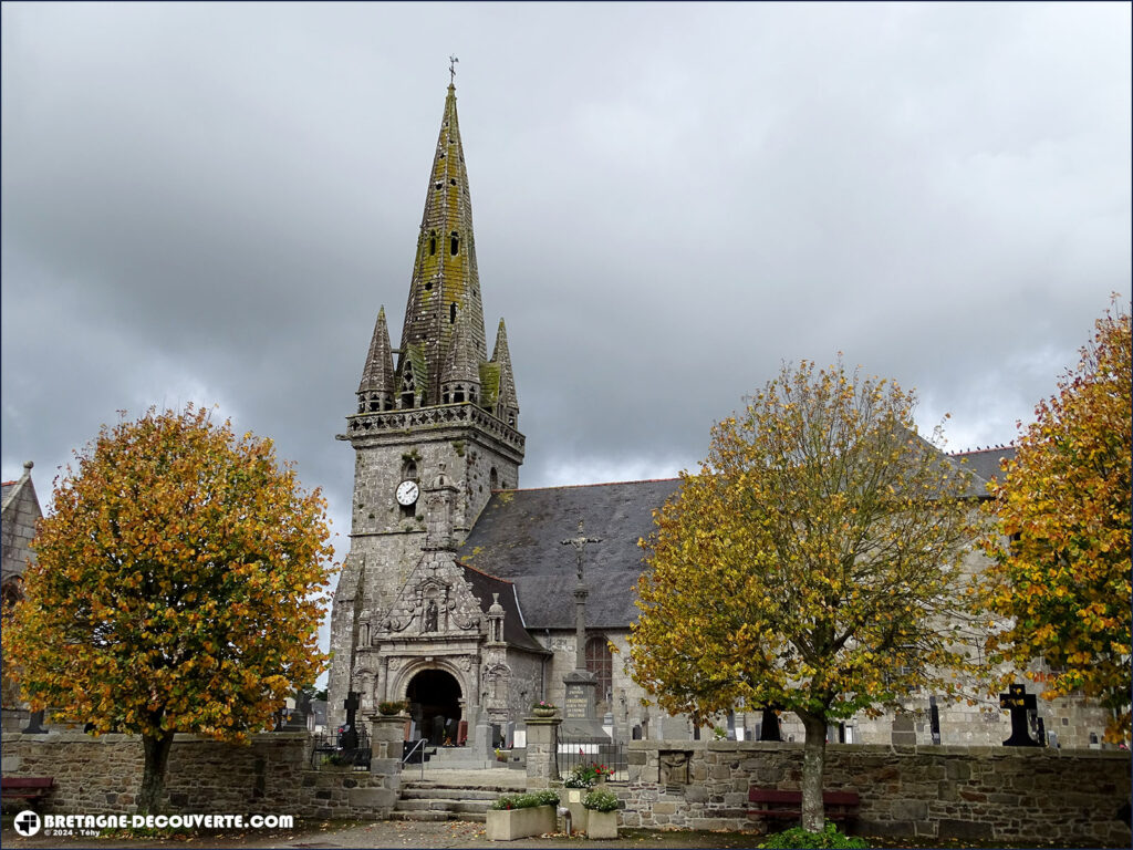 L'église Saint-Hervé de Lanhouarneau dans le Finistère.