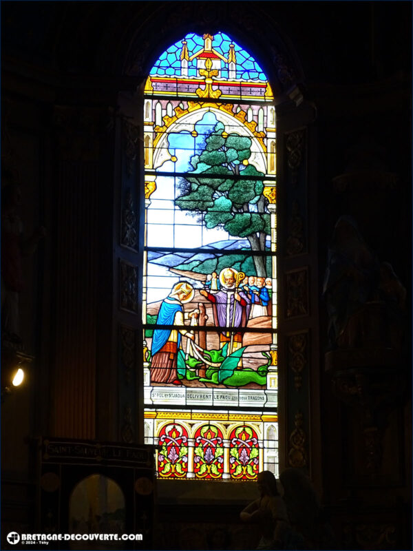 Vitrail de Saint-Pol et les dragons dans l'église Saint-Sauveur du Faou.